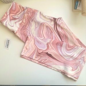 NWT Old Navy Active Pink White Swirl Workout Leggings Pants Size M